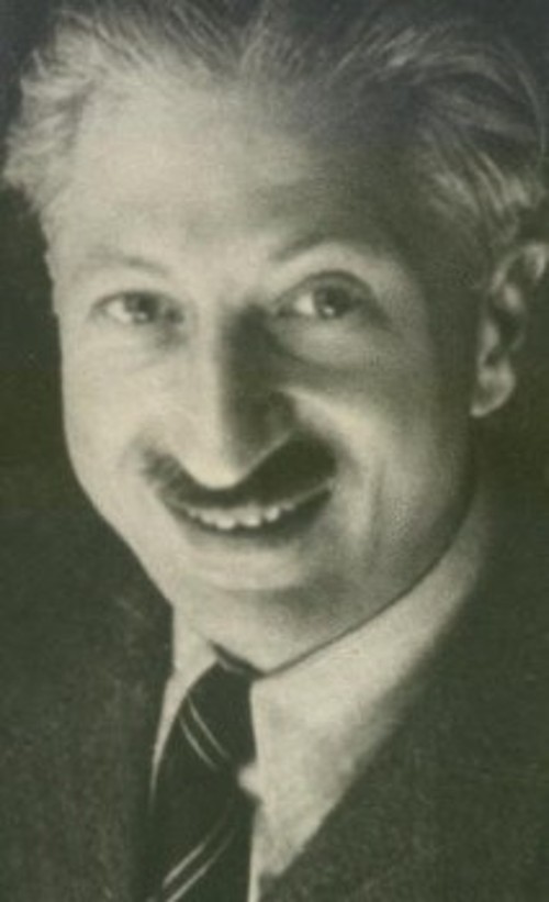 Ο μεγαλοβιομήχανος Στρατής Ζερμπίνης (1909-1950) βρίσκεται μπροστά στην ίδρυση και στην χρηματοδότηση του Εθνικού Απελευθερωτικού Συνδέσμου (ΕΑΣ) και του πολιτικού και ιδεολογικού του οργάνου, του περιοδικού «'Ελλην»