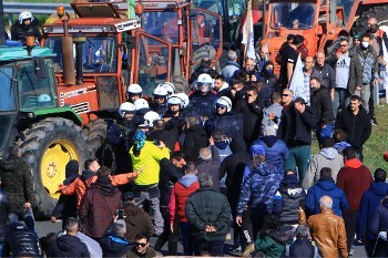 Αστυνομικό «μπλόκο»...