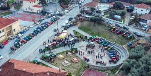 Παγγαίο: Δεκάδες τα τρακτέρ στους δρόμους