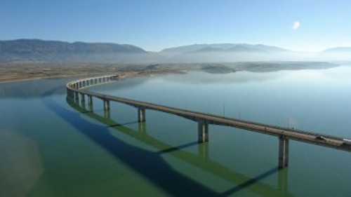 Πάνω από 50 χρόνια έχει να συντηρηθεί η δεύτερη μεγαλύτερη γέφυρα της χώρας!