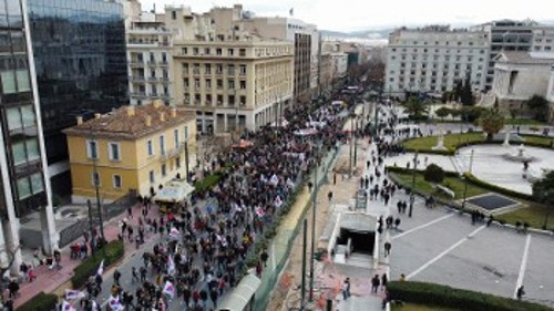 Γεμάτη κόσμο η Πανεπιστημίου