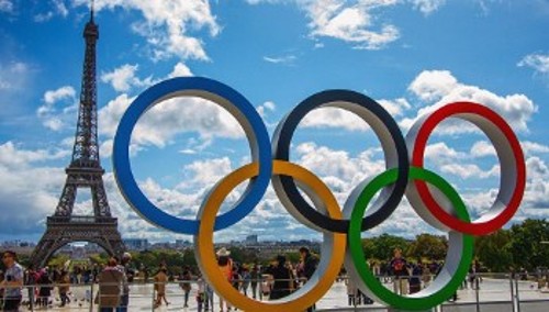 Οι Ολυμπιακοί Αγώνες του 2024 στο Παρίσι αποτελούν την αφορμή να επανέλθει στο προσκήνιο το θέμα των κυρώσεων στον ρωσικό αθλητισμό