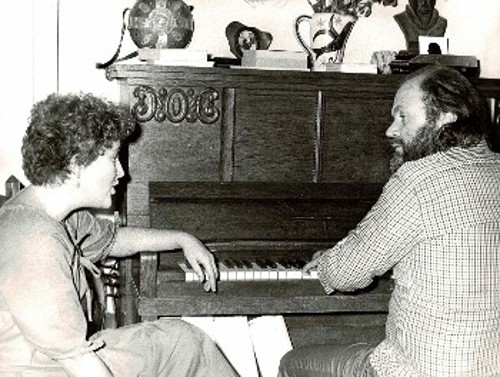 Με τη Μ. Δημητριάδη