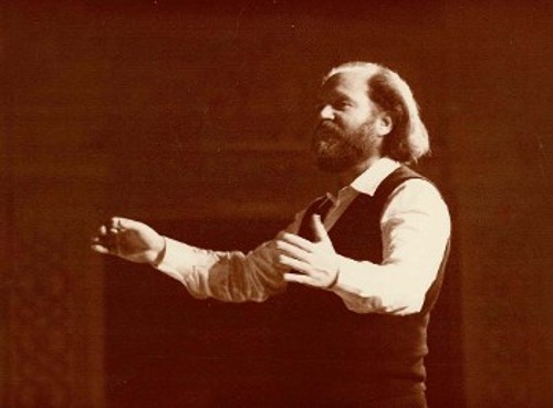 Από συναυλία στο πλαίσιο της οικονομικής εξόρμησης για το κτίριο των γραφείων του ΚΚΕ που οργάνωσε η ΚΟΒ Ριζοσπάστη στις 27/1/1980