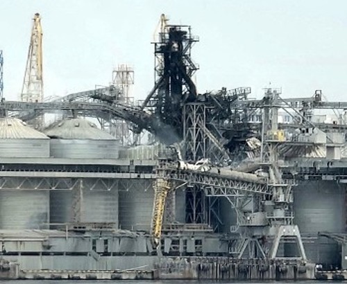 Από το χτεσινό νέο χτύπημα σε εγκαταστάσεις του λιμανιού της Οδησσού
