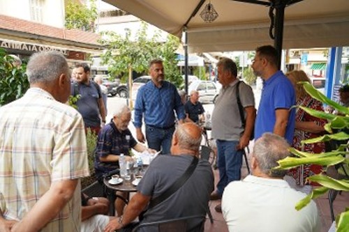 Από περιοδεία στη Νίκαια, μαζί με τον Γ. Πρωτούλη, υποψήφιο περιφερειάρχη Αττικής