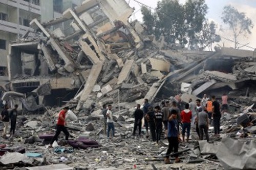 Η Γάζα και πάλι στα ερείπια από τους ισραηλινούς βομβαρδισμούς