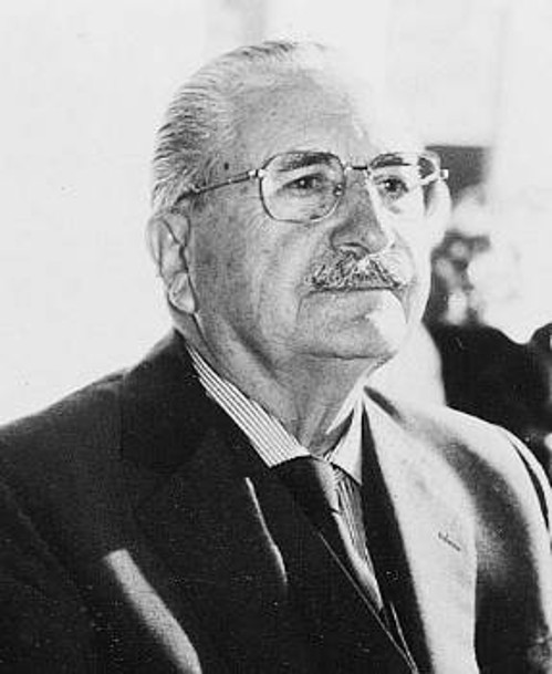 Στέλιος Καραχάλιος
