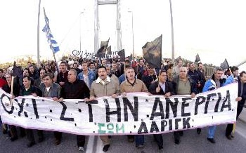 Για την κυβέρνηση, οι εκατοντάδες απολυμένοι από τα εργοστάσια που έκλεισαν τα τελευταία χρόνια δεν υπάρχουν πουθενά! Οπως δεν υπήρχαν και για το ΠΑΣΟΚ οι απολυμένοι επί των κυβερνήσεών του...