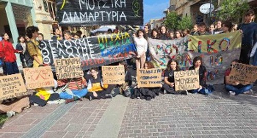 Από τη διαμαρτυρία των μαθητών στα Χανιά