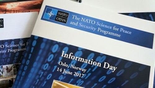 Από παλιότερη διαφημιστική καμπάνια για το ΝΑΤΟικό πρόγραμμα