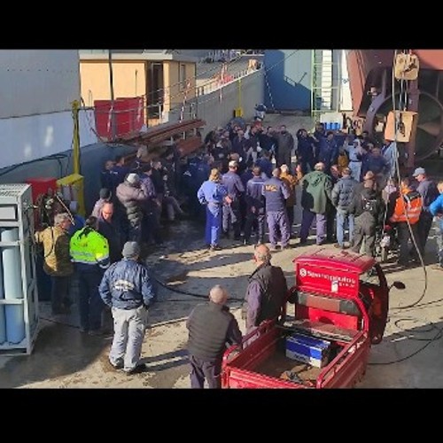 Από τη χτεσινή συγκέντρωση στα Ναυπηγεία Σπανόπουλου