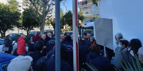Η μετακόμιση αποτρέπεται από την άμεση αγωνιστική παρέμβαση