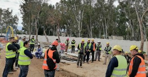 Περιοδείες σε εργοτάξια
