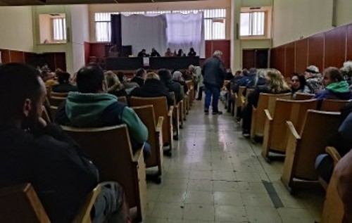 Μαζική σύσκεψη σωματείων και εργαζομένων στον δήμο Πάτρας