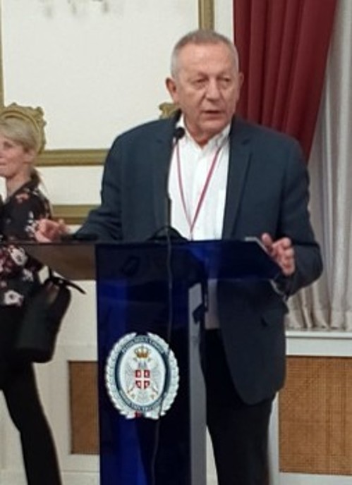 Στο βήμα ο Θ. Παφίλης