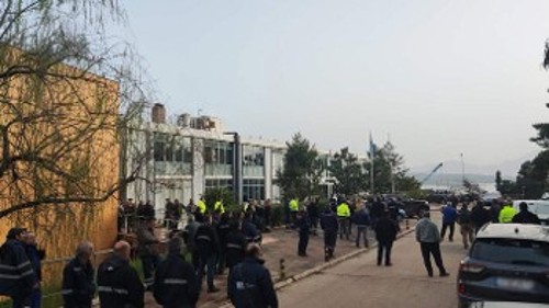 Λάρυμνα: Από το χθεσινό μπλόκο στους εργολάβους, στο εργοστάσιο της ΛΑΡΚΟ