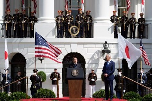 Ο Ιάπωνας πρωθυπουργός στον Λευκό Οίκο χτες