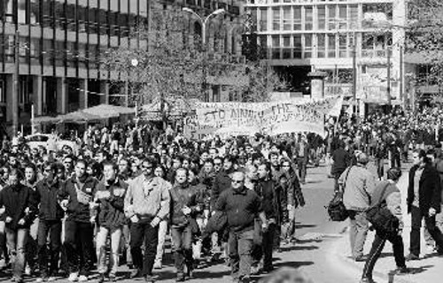 Από τη χτεσινή δυναμική κινητοποίηση στην Αθήνα