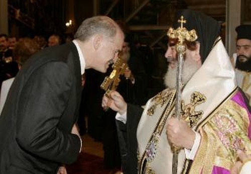 28/10/2004. Παπανδρέου - Χριστόδουλος