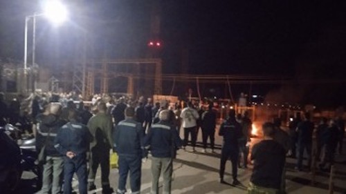 Από τη μαζική συγκέντρωση στην αλλαγή της βραδινής βάρδιας
