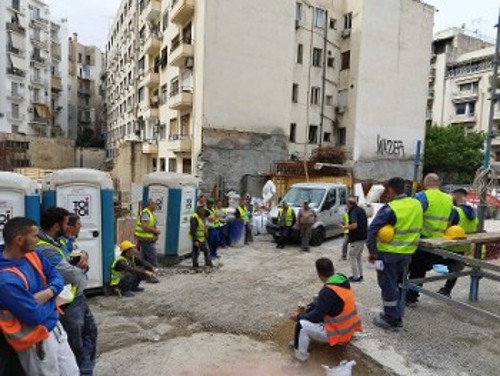 Στο εργοτάξιο της ΤΕΚΑΛ, στην Αθήνα