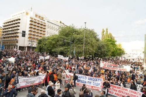 Από το μεγάλο συλλαλητήριο στην Αθήνα την Παρασκευή 10 Μάη