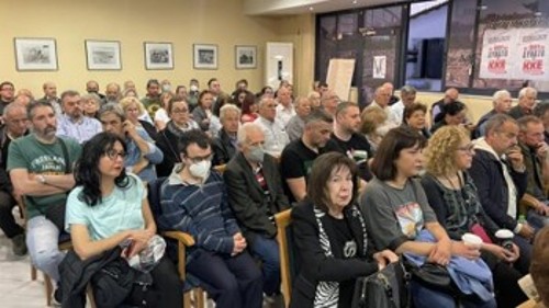 Στιγμιότυπο από την εκδήλωση για τα Τέμπη