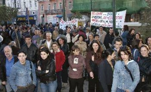 Από τη συγκέντρωση στην πλατεία Κάνιγγος