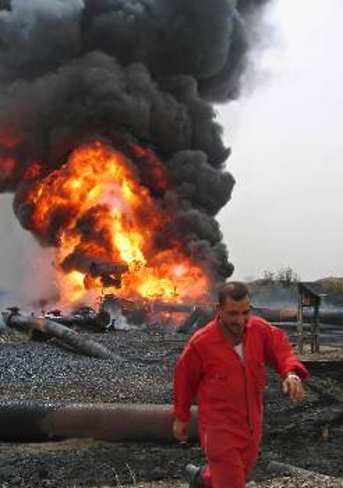 Μόνιμος στόχος της αντίστασης οι πετρελαϊκές εγκαταστάσεις (από χτεσινή επίθεση στο Κιρκούκ)