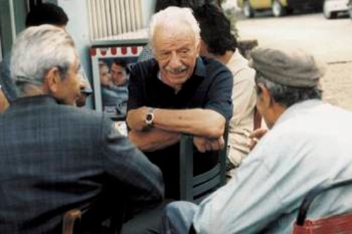 Στην πλατεία στη Ραχούλα