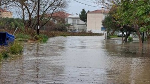 Πλημμυρισμένες περιοχές στην περιοχή της Αγιάς Λάρισας