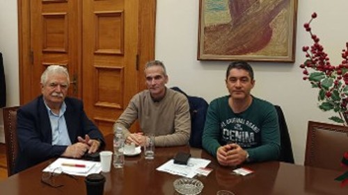 Από τη συνάντηση αντιπροσωπείας του Συλλόγου με τον βουλευτή του ΚΚΕ