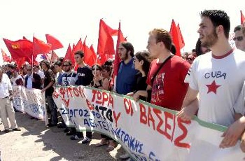 Από την περσινή πορεία ειρήνης στο Ακτιο