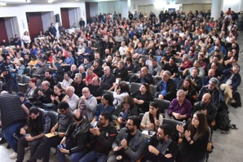 Μαζική πανελλαδική σύσκεψη του ΠΑΜΕ