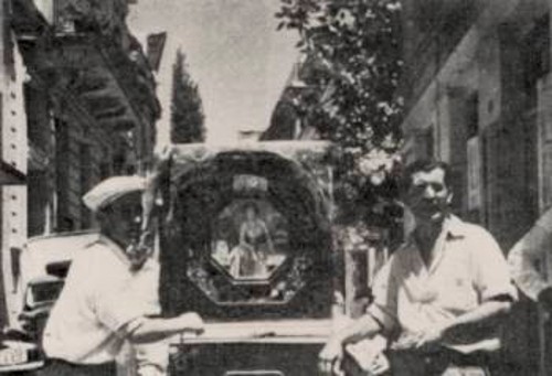 Λατερνατζήδες στην Ερμού το 1907
