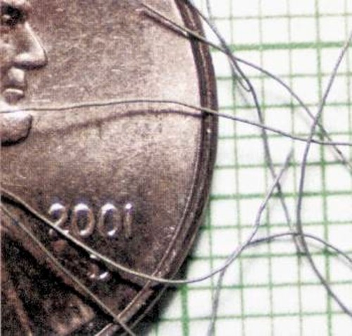 Σύρματα κατασκευάστηκαν με την αντίδραση ατμών μαγνησίου με νήματα βορίου