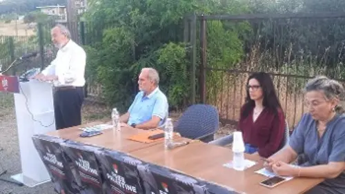Από την εκδήλωση στην Εύβοια. Στο βήμα ο Γ. Μαρίνος, μέλος του ΠΓ της ΚΕ του ΚΚΕ
