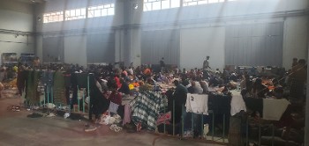 Από τις απαράδεκτες συνθήκες που στοιβάζονται οι πρόσφυγες και μετανάστες στα Χανιά