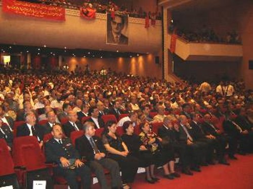 Αποψη της κατάμεστης αίθουσας που έγινε η εκδήλωση του Λιβανέζικου ΚΚ