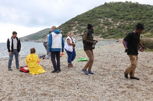 Από το χτεσινό ναυάγιο βάρκας με ξεριζωμένους στη Λέσβο
