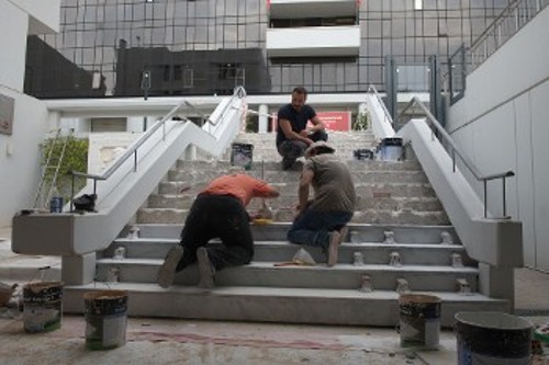 Από τις εργασίες στον Περισσό