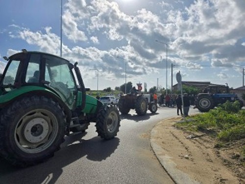 Από τη χθεσινή συγκέντρωση στο Ρουπάκι Ηλείας