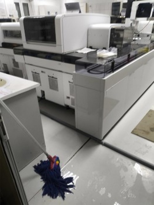 Πλημμύρισε και το ...ανακαινισμένο Νοσοκομείο Νίκαιας