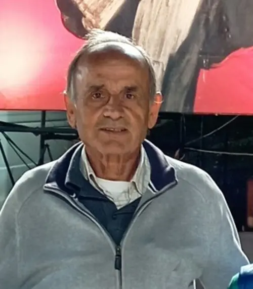 ΣΤΑΜΑΤΗΣ ΝΤΟΥΒΟΣ