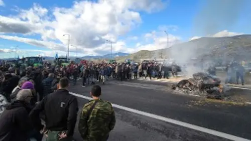 Από τον αποκλεισμό στις σήραγγες των Τεμπών