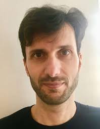 Ο Αλέξανδρος Παπαθανασίου