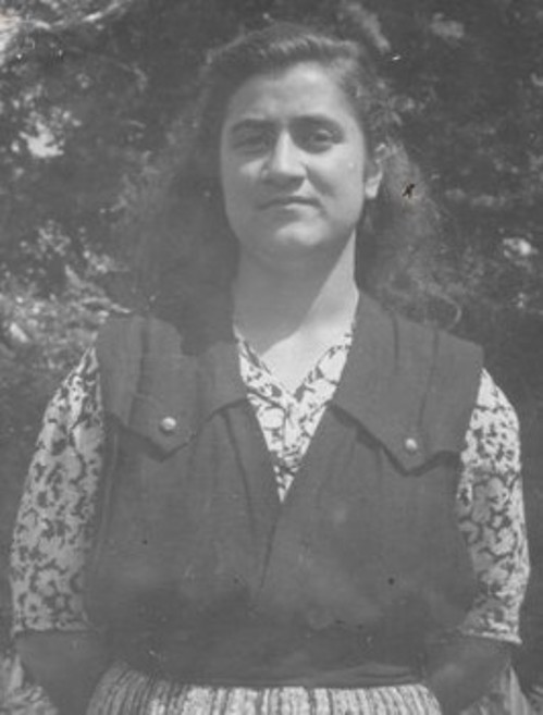 ΝΤΟΜΟΥΧΤΣΗ