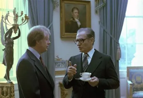 1977 - Ο Αμερικανός Πρόεδρος Τζίμι Κάρτερ υποδέχεται στον Λευκό Οίκο τον Σάχη του Ιράν