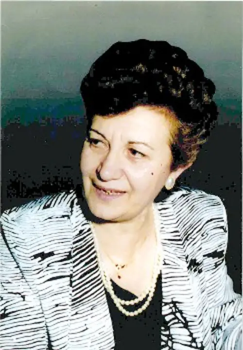 ΜΑΙΡΗ ΜΑΚΡΗ - ΞΟΥΡΓΙΑ